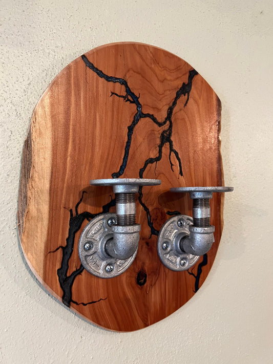 Industrial sconce with Lichtenberg fracturing