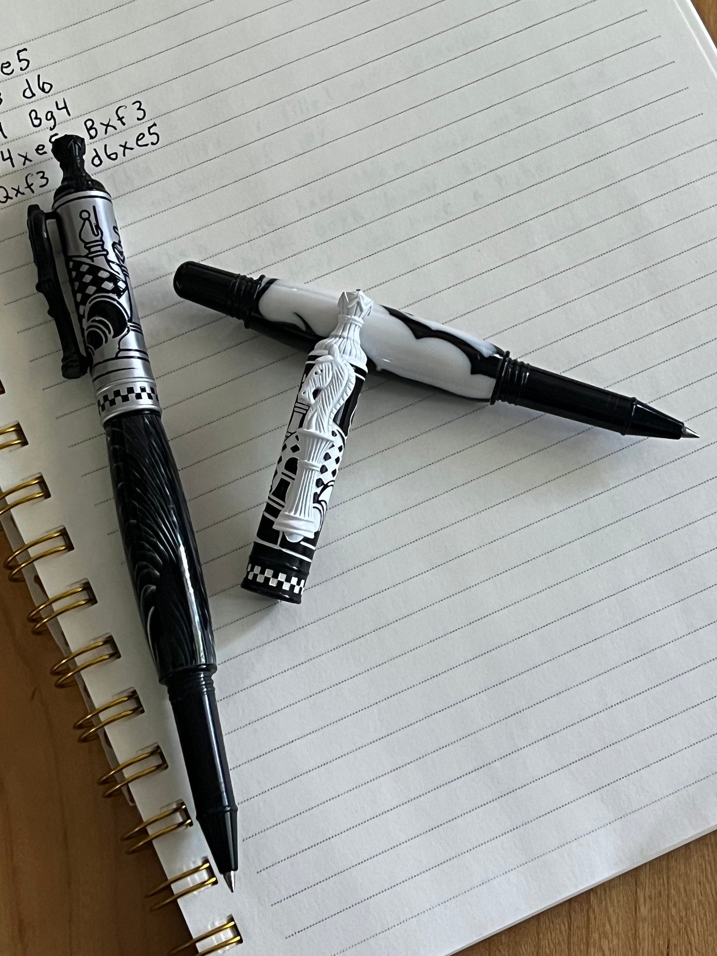 Chess pen black and/or white