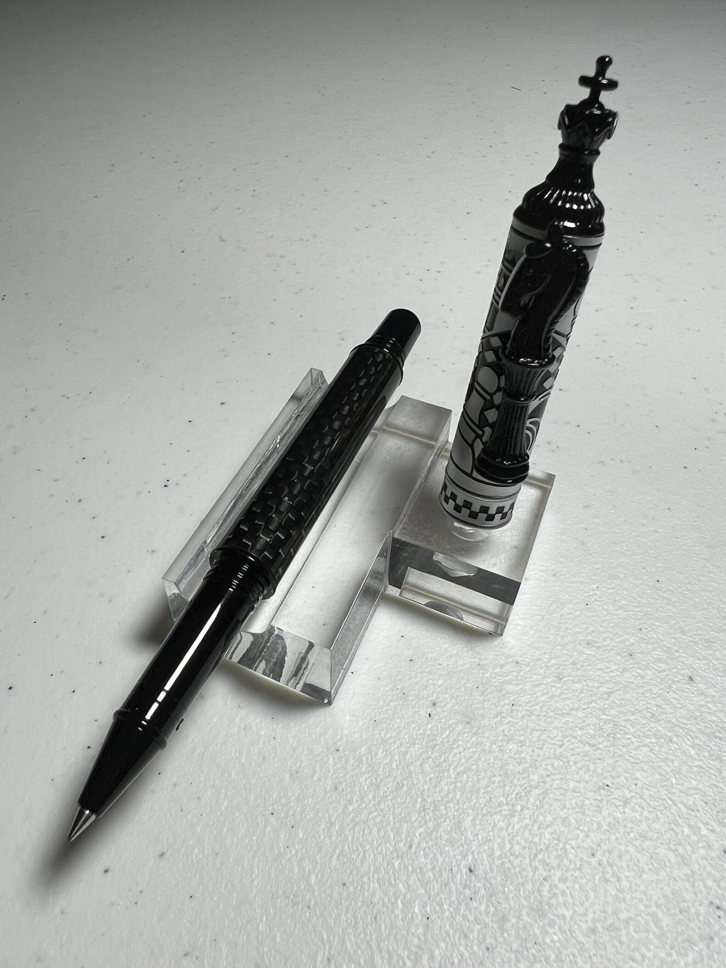 Chess pen black and/or white